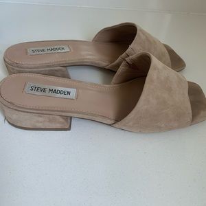Steve Madden suede beige heel